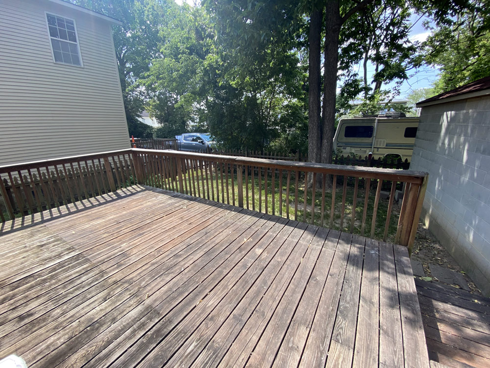 405 KY Court, back deck