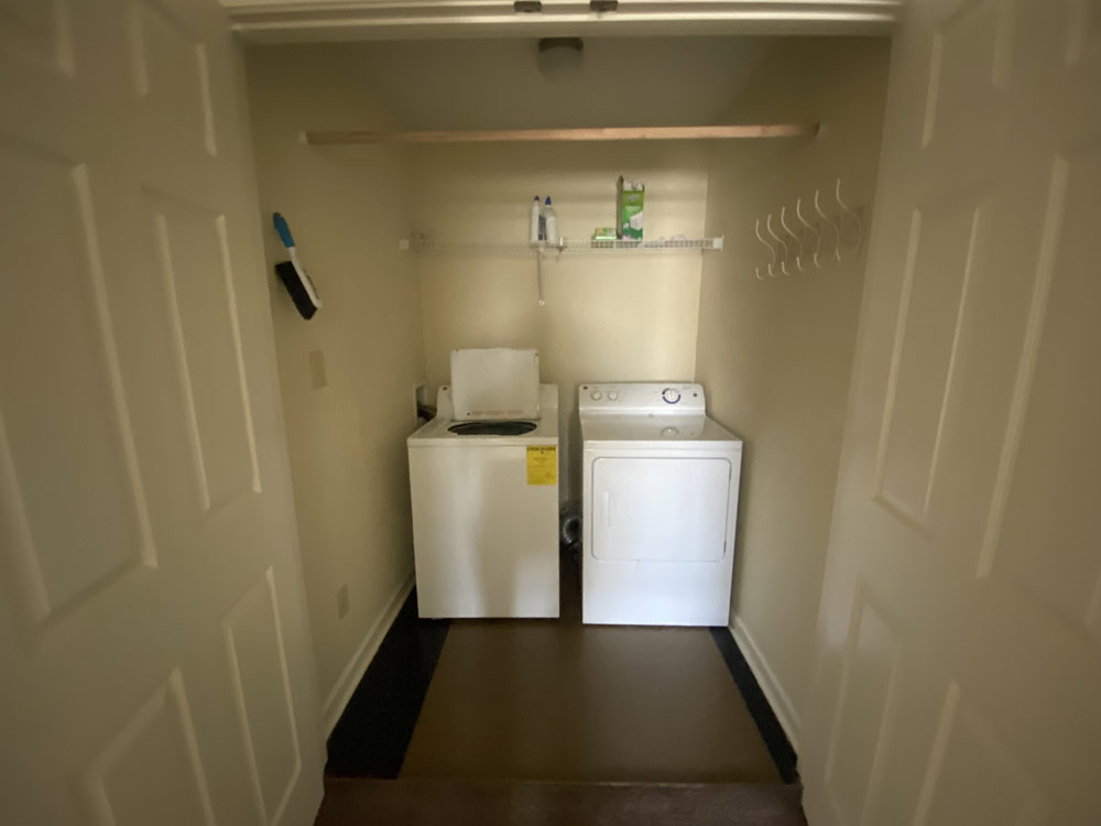 405 KY Court, laundry