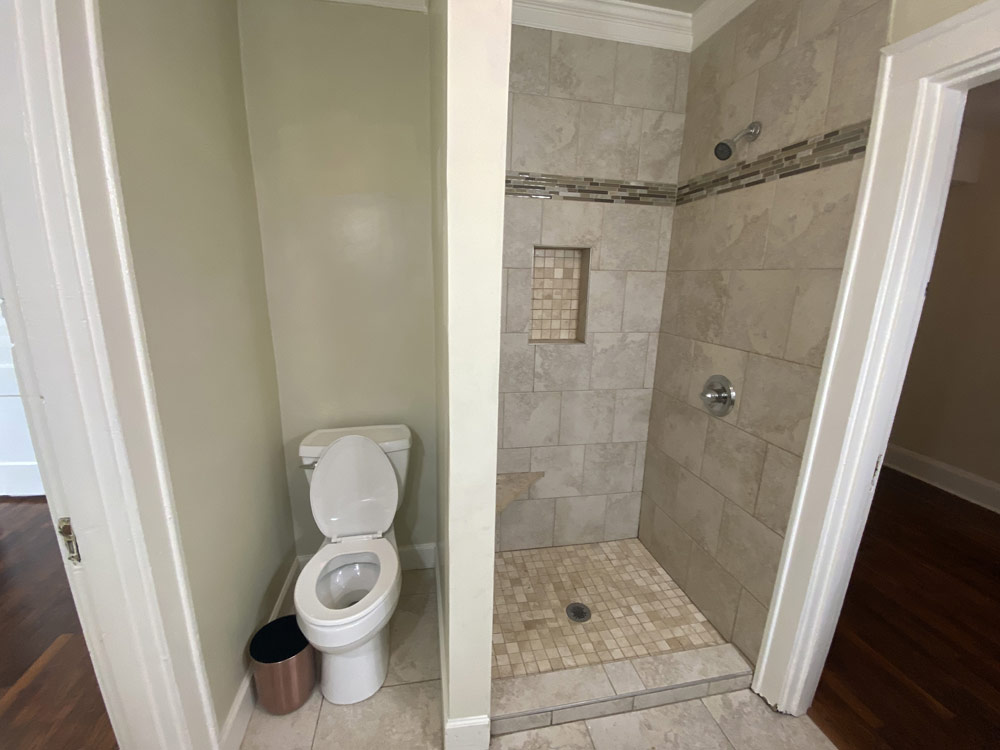 407 KY Court, shower