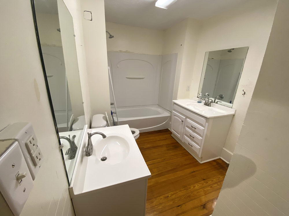 512 Euclid Ave, bathroom 2